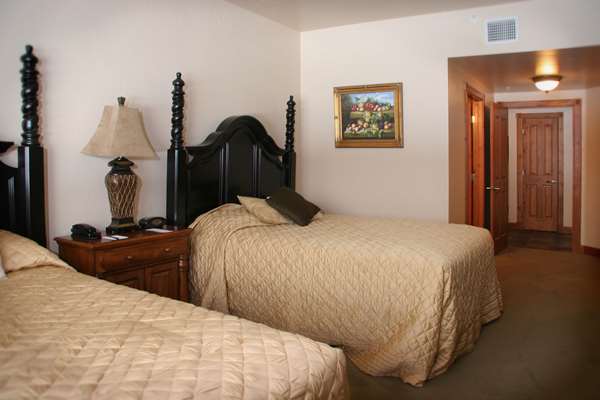  - Zermatt Resort Midway