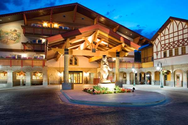 Exterior view - Zermatt Resort Midway