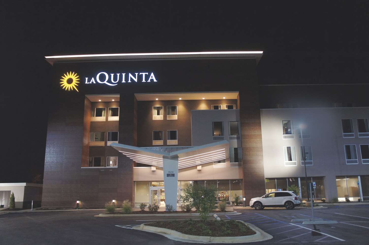 La Quinta Inn & Suites McFarland Blvd Tuscaloosa, AL See Discounts