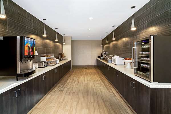  - La Quinta Inn & Suites McFarland Blvd Tuscaloosa - I-20 & I-59, Exit 73