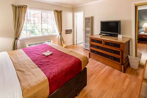  - Econo Lodge Inn & Suites South Lake Tahoe