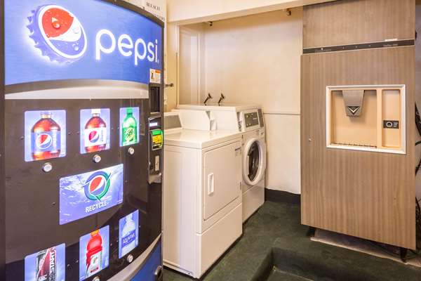 Amenities - Econo Lodge Inn & Suites South Lake Tahoe