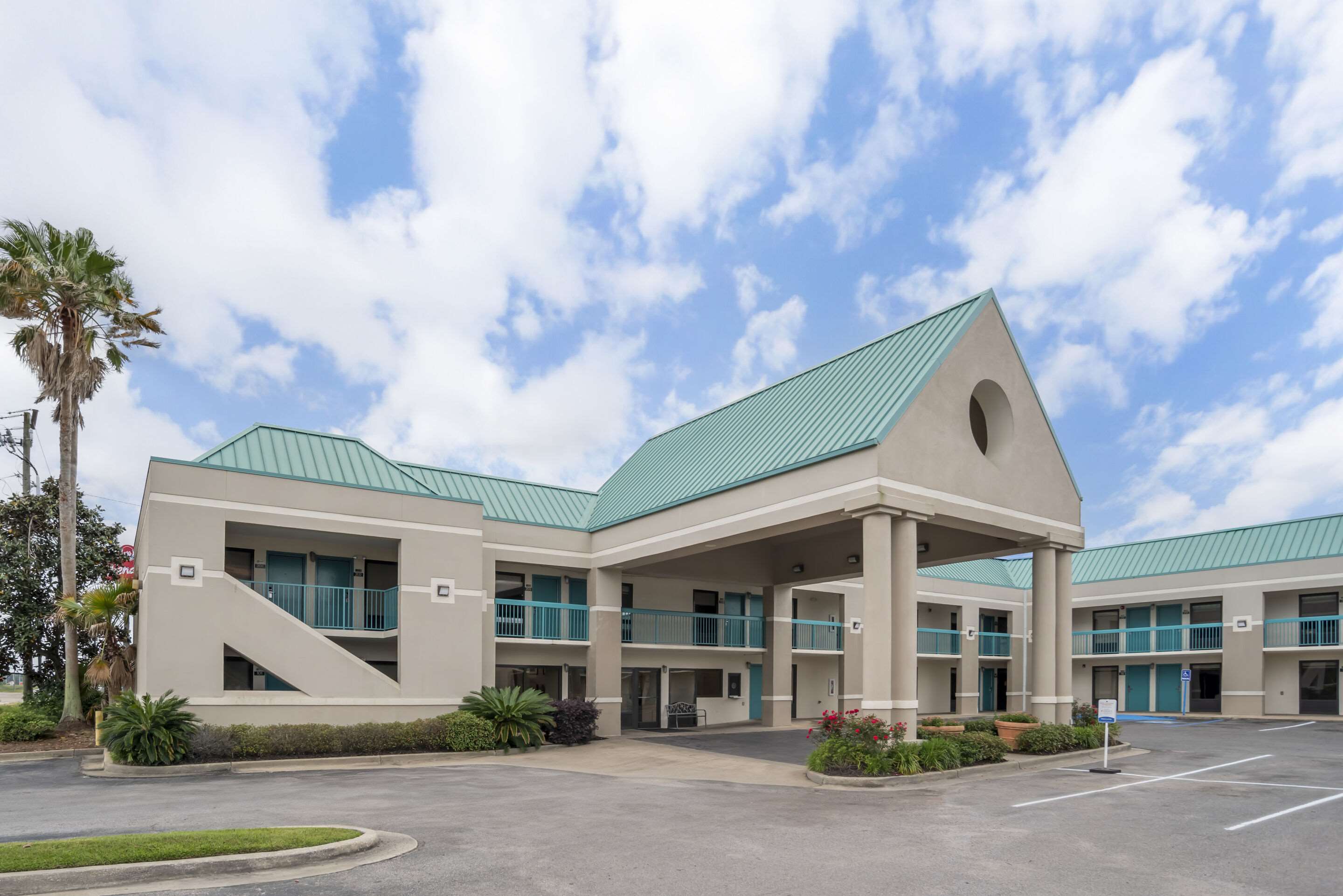 Hotel exterior | Econo Lodge Moss Point - Pascagoula