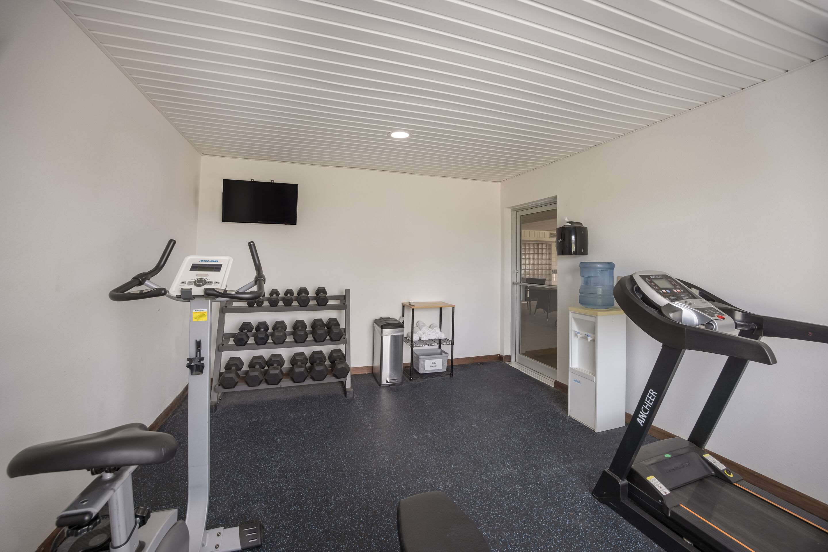 Fitness center | Quality Inn & Suites