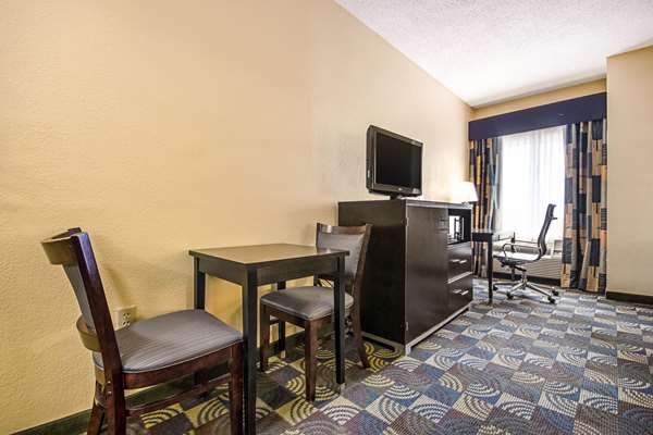  - Quality Inn & Suites Glenmont