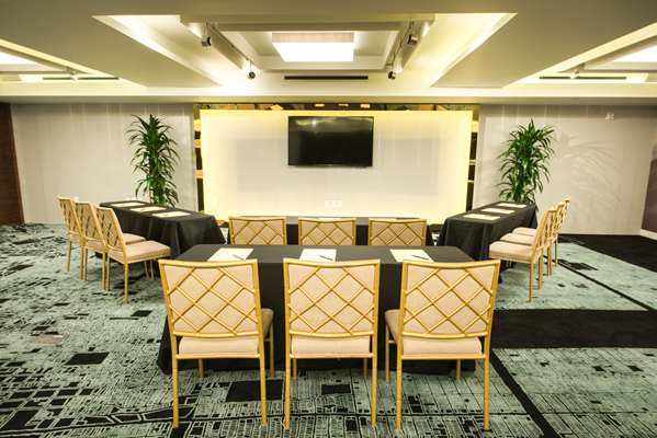  - Hotel Fusion San Francisco