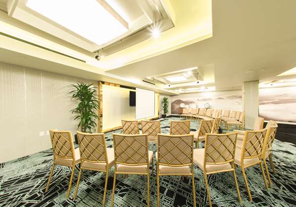  - Hotel Fusion San Francisco