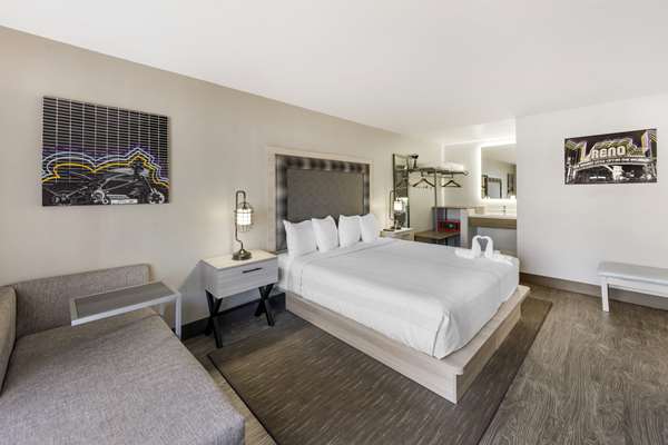 Suite-1 King Bed, Non-Smoking, Sofabed, Kitchenette, Living Room, Wi-Fi, Shower Only