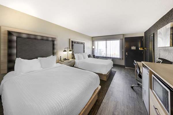 2 Queen Beds, Non-Smoking, Microwave And Refrigerator, Wi-Fi