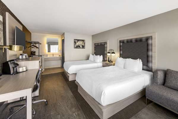 2 Queen Beds, Non-Smoking, Microwave And Refrigerator, Wi-Fi