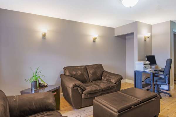 Conference Area - Super 8 Motel Ft Mcmurray