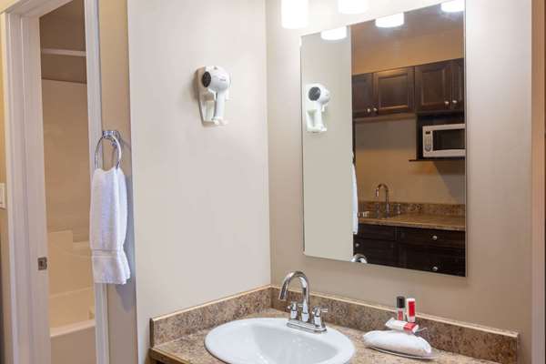  - Super 8 Motel Ft Mcmurray