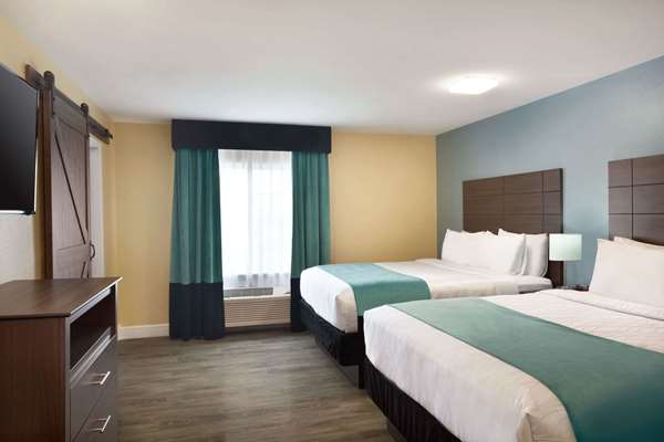  - Hawthorn Suites by Wyndham Saint Robert