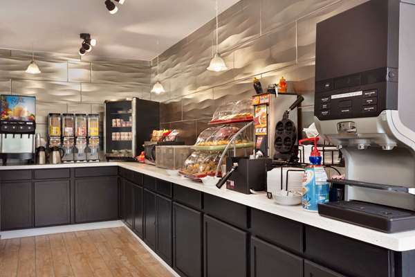 Amenities - Hawthorn Suites by Wyndham Saint Robert