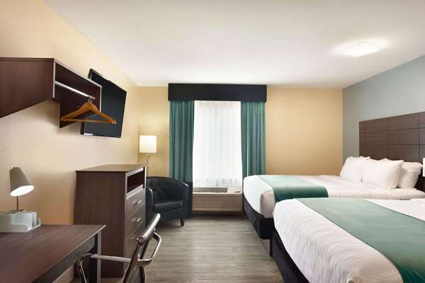  - Hawthorn Suites by Wyndham Saint Robert