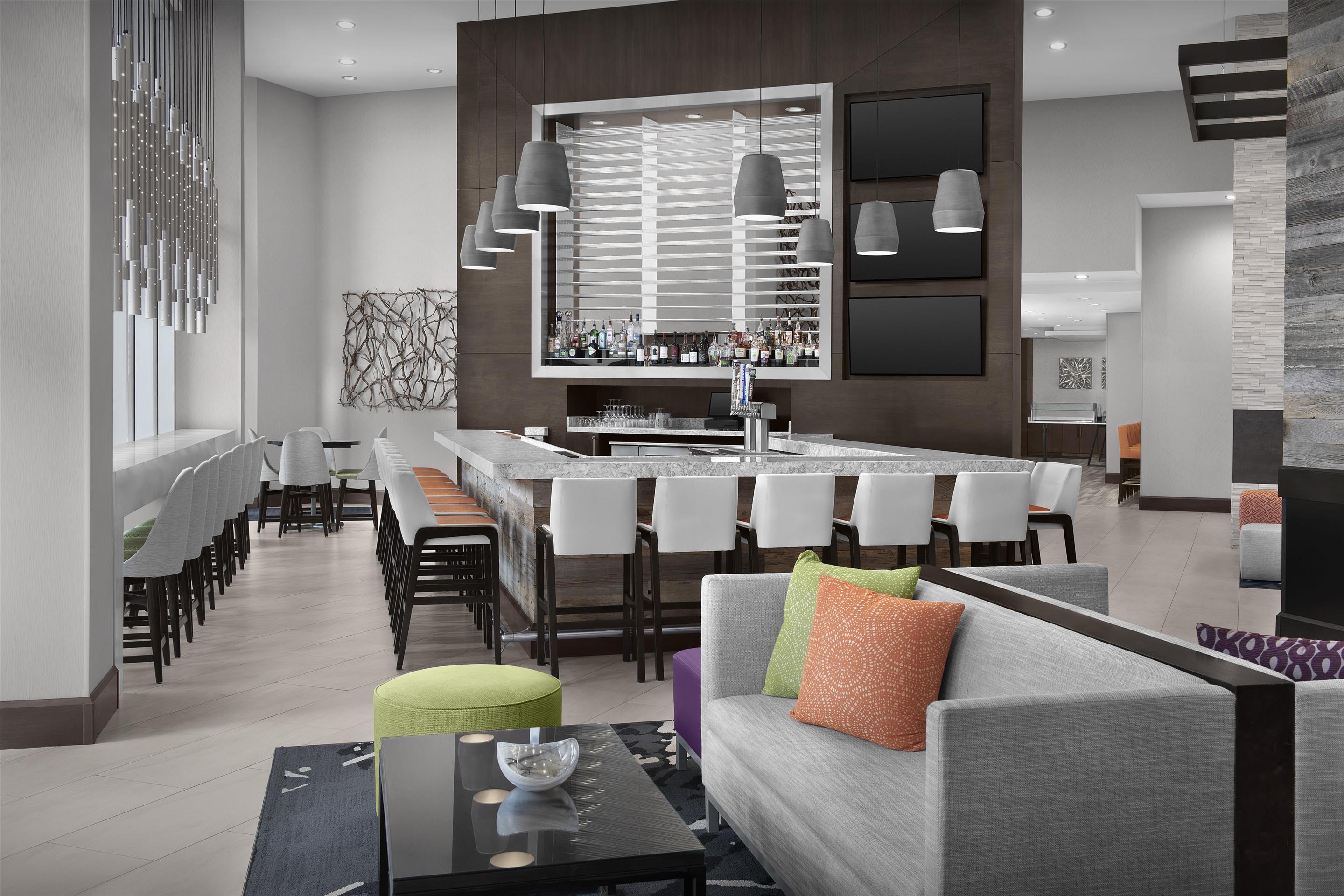 BarLounge | Hilton Garden Inn Charlotte Waverly