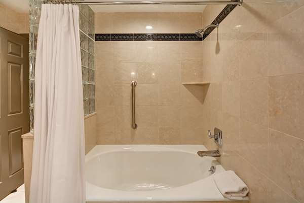  - Cincinnatian Hotel - I-71, Exit 1B