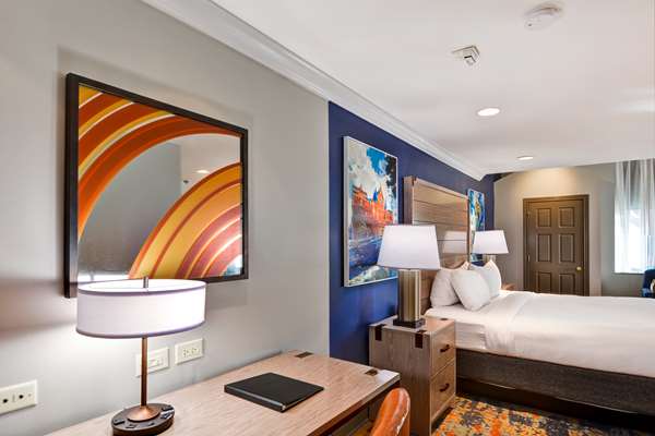  - Cincinnatian Hotel - I-71, Exit 1B