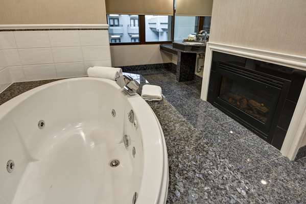  - Cincinnatian Hotel - I-71, Exit 1B