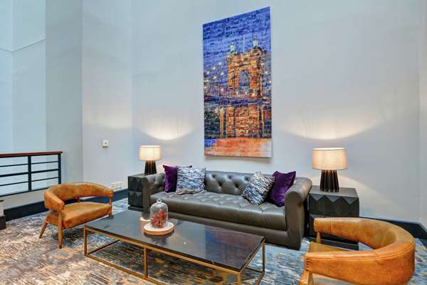  - Cincinnatian Hotel - I-71, Exit 1B