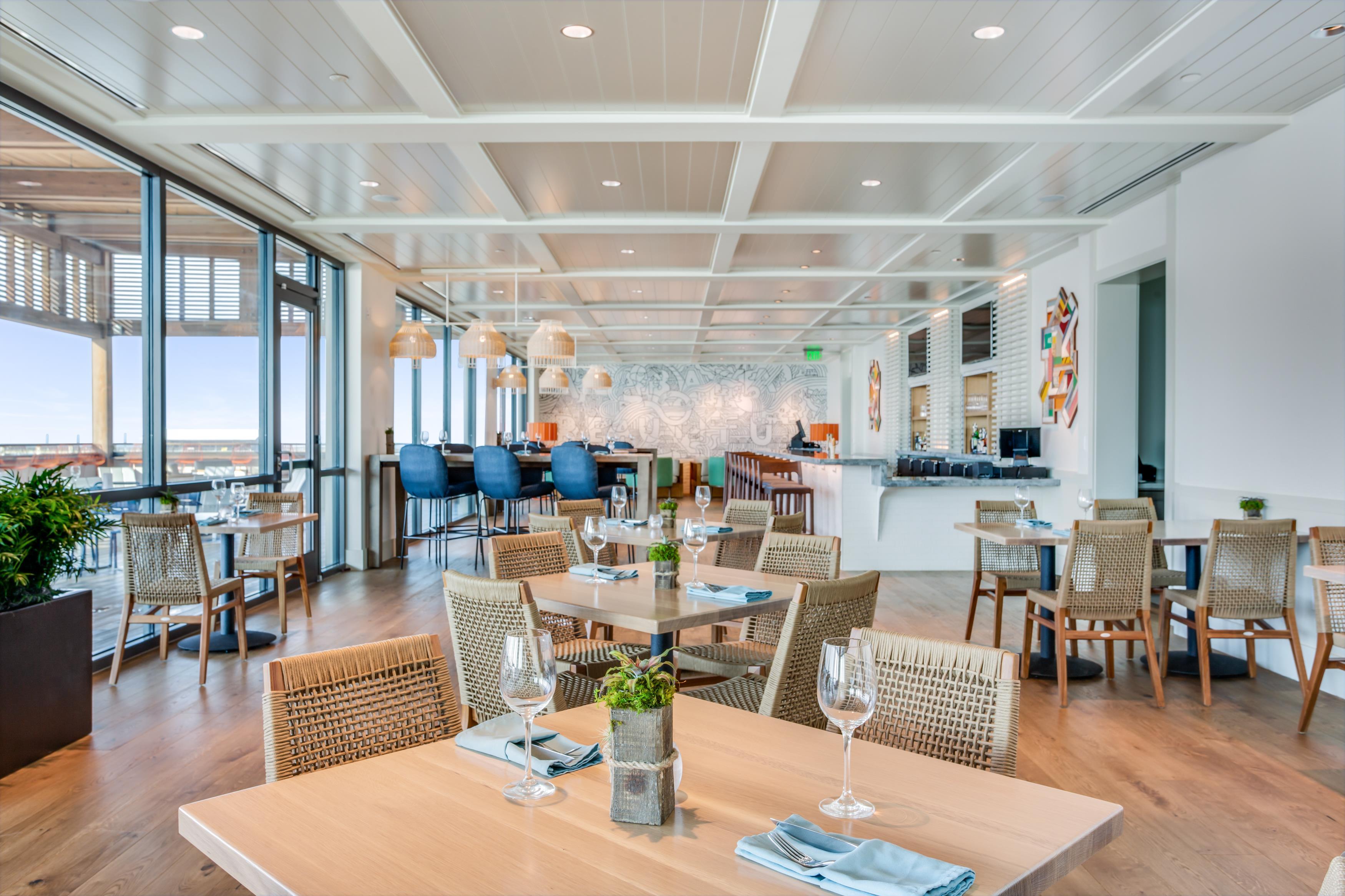 BarLounge | Hilton The Lodge at Gulf State Park, AL