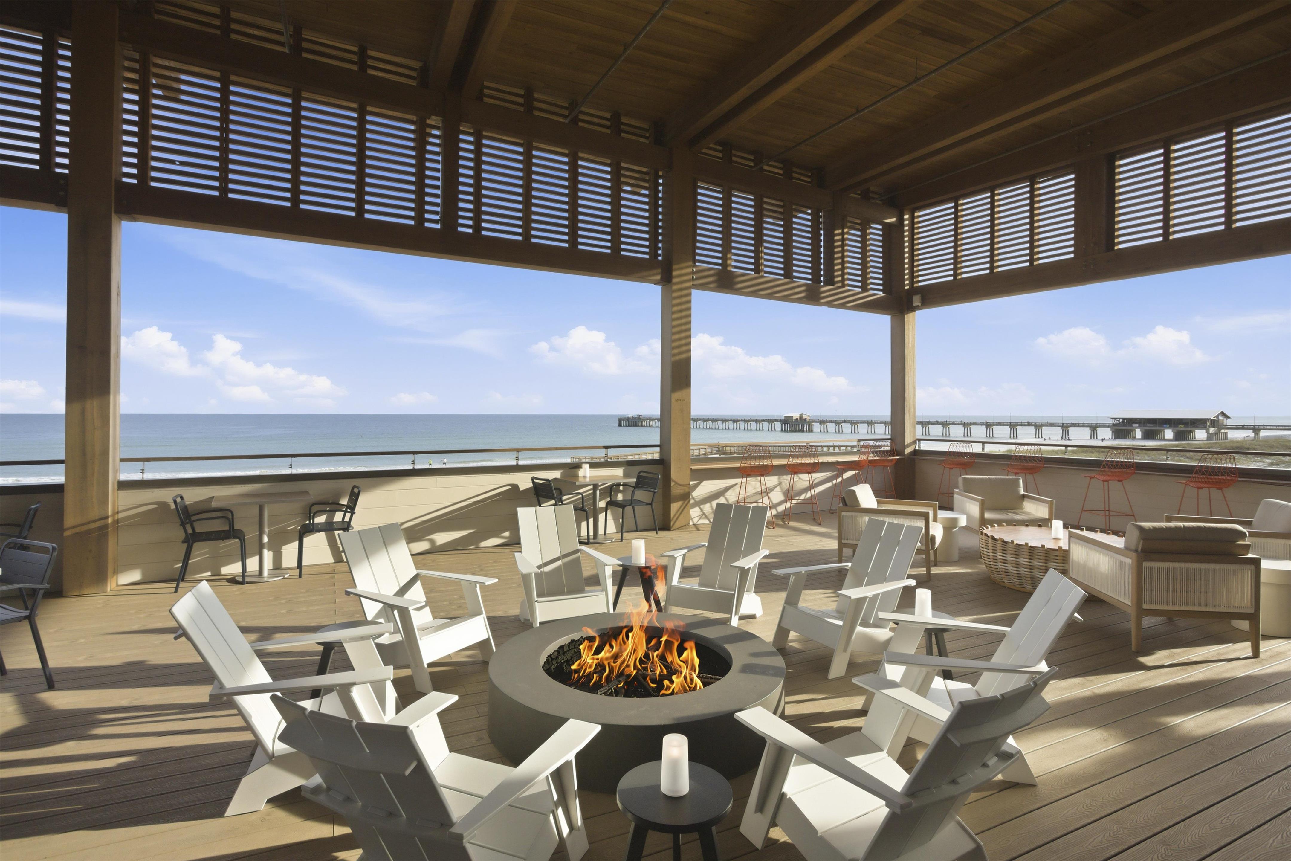 Restaurant | Hilton The Lodge at Gulf State Park, AL
