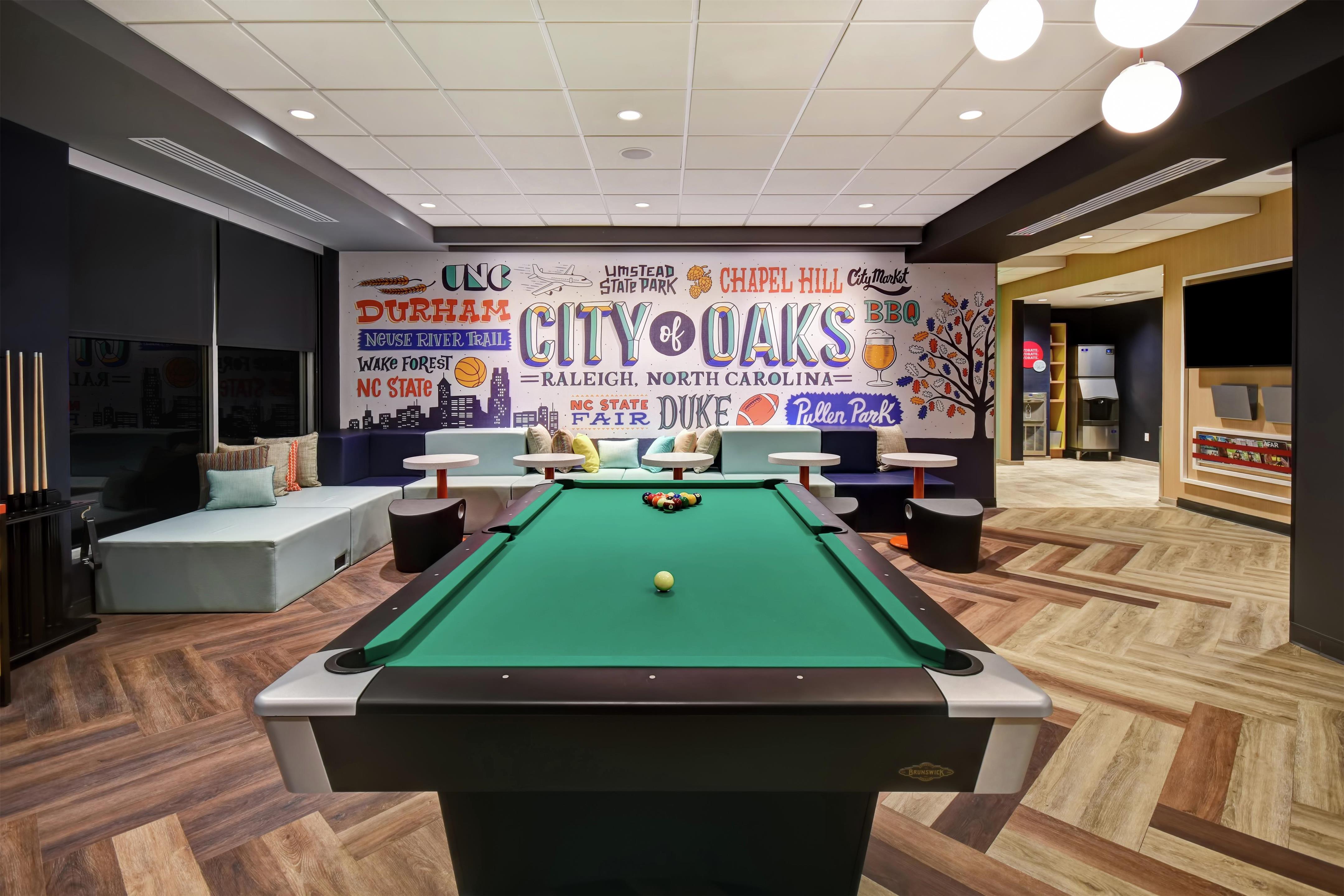 Lobby | Tru by Hilton Raleigh Durham Airport