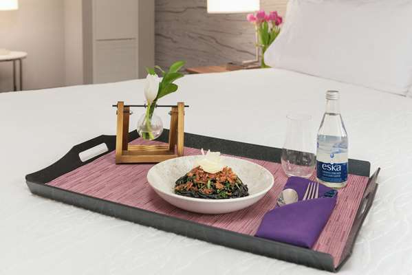 Restaurant - Hilton Garden Inn Downtown Ottawa