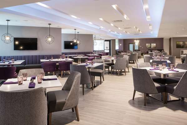 Restaurant - Hilton Garden Inn Downtown Ottawa