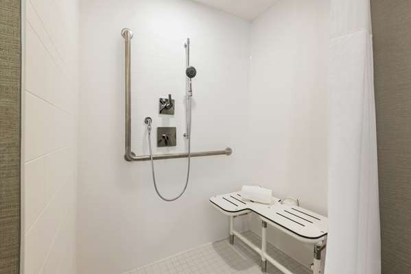  - Hilton Garden Inn Downtown Ottawa