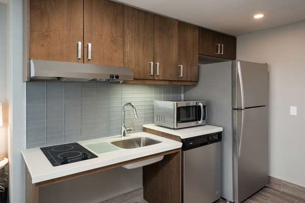  - Homewood Suites by Hilton Downtown Ottawa