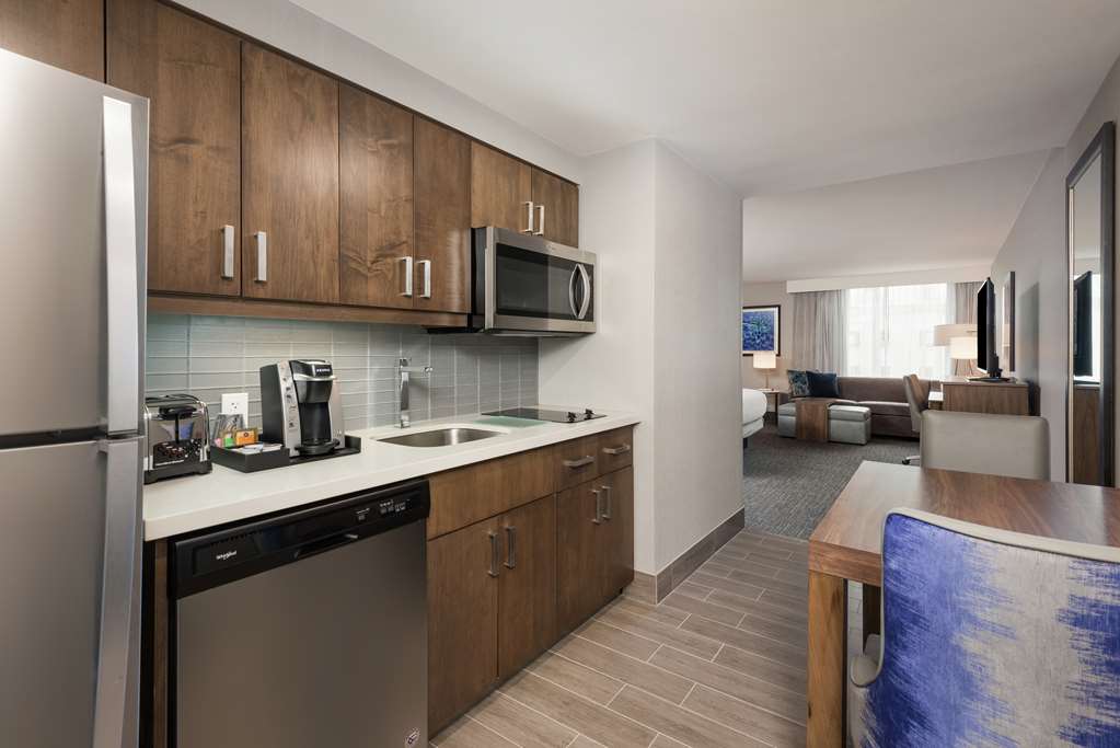 Homewood Suites by Hilton Ottawa Downtown Room Type - 1 KING STUDIO SUITE NOSMOK