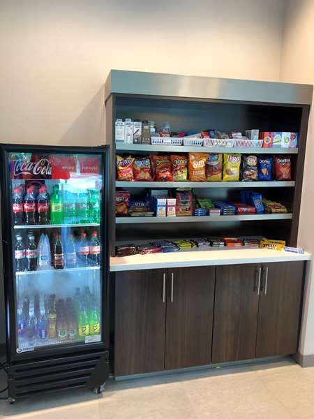  - GLo Best Western Nashville Airport Hotel - I-40, Exit 215