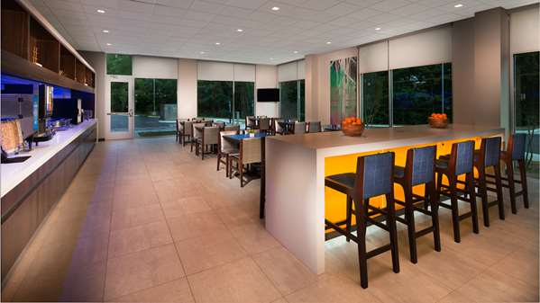 Amenities - GLo Best Western Nashville Airport Hotel - I-40, Exit 215