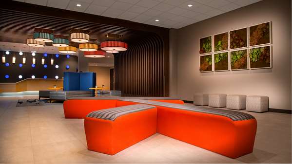  - GLo Best Western Nashville Airport Hotel - I-40, Exit 215