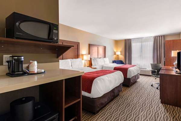  - Comfort Inn & Suites Bowmanville