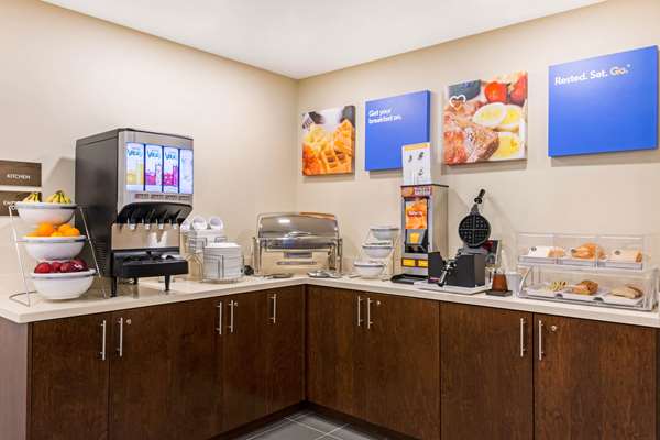Amenities - Comfort Inn & Suites Bowmanville