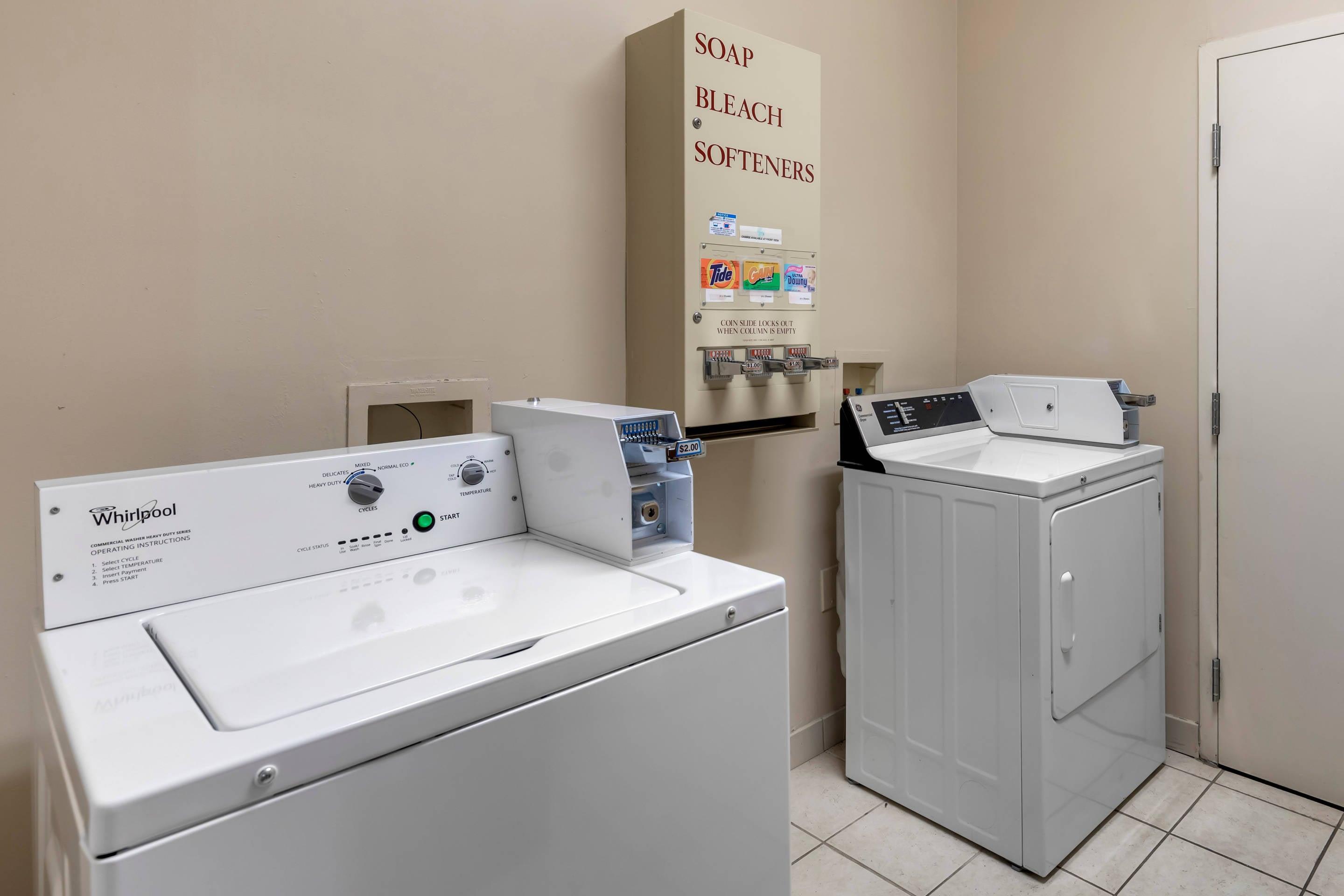 Guest laundry facilities | Comfort Inn & Suites Canton Riverstone Area