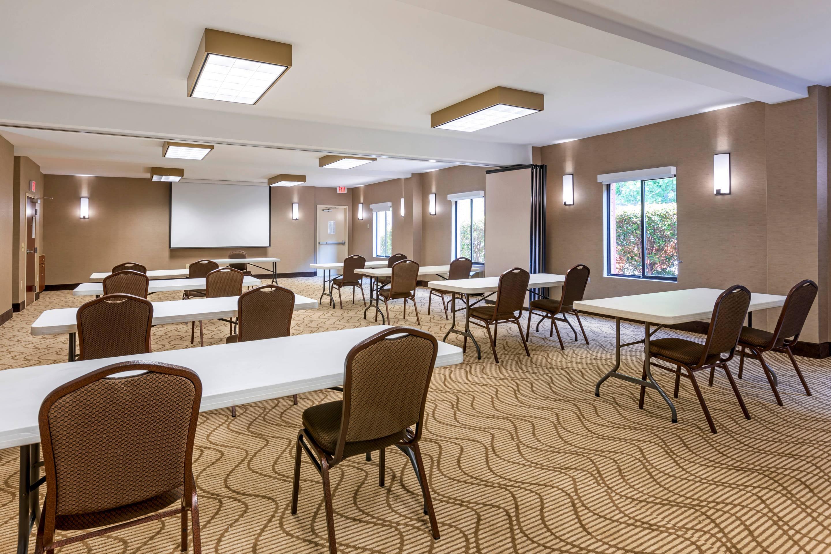 Conference Room | Comfort Inn & Suites Canton Riverstone Area