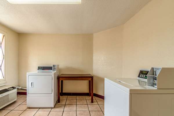 Amenities - Rodeway Inn Miamisburg - I-75, Exit 44