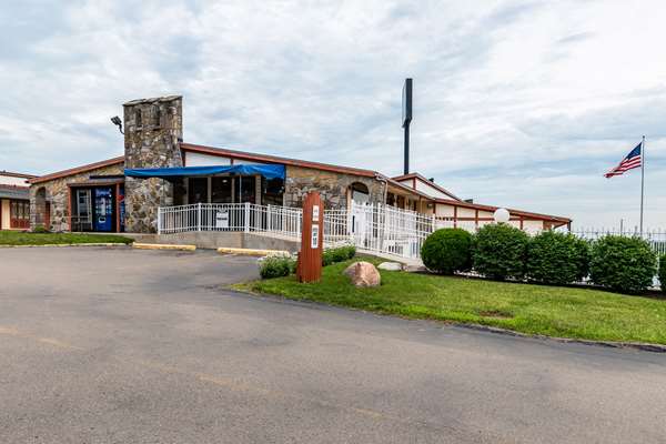 Exterior view - Rodeway Inn Miamisburg - I-75, Exit 44