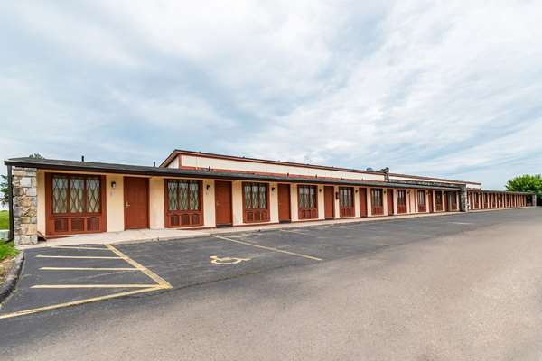 Exterior view - Rodeway Inn Miamisburg - I-75, Exit 44