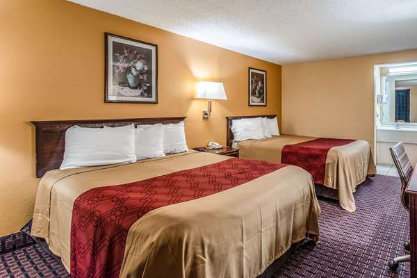  - Rodeway Inn Miamisburg - I-75, Exit 44