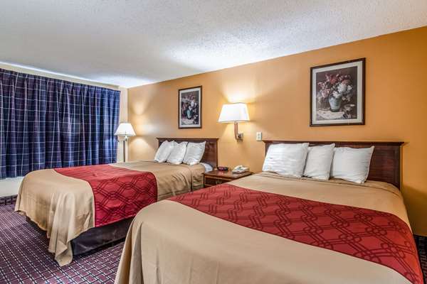  - Rodeway Inn Miamisburg - I-75, Exit 44