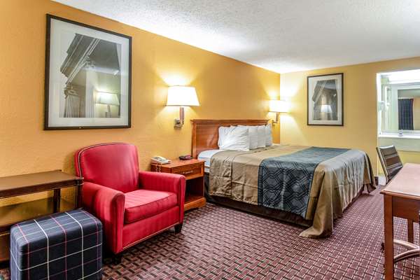  - Rodeway Inn Miamisburg - I-75, Exit 44