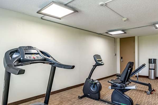 Fitness/ Exercise Room - Quality Inn Bucyrus