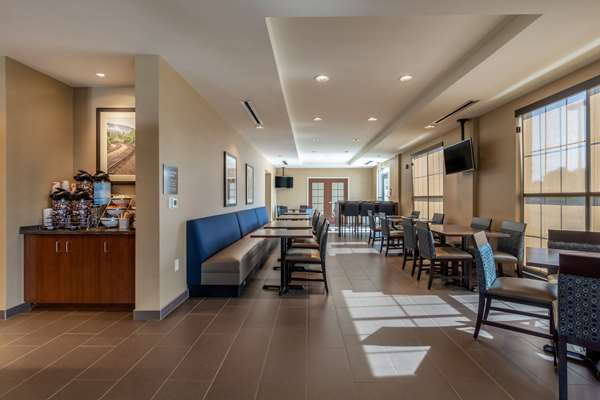 Amenities - Comfort Inn & Suites Middletown