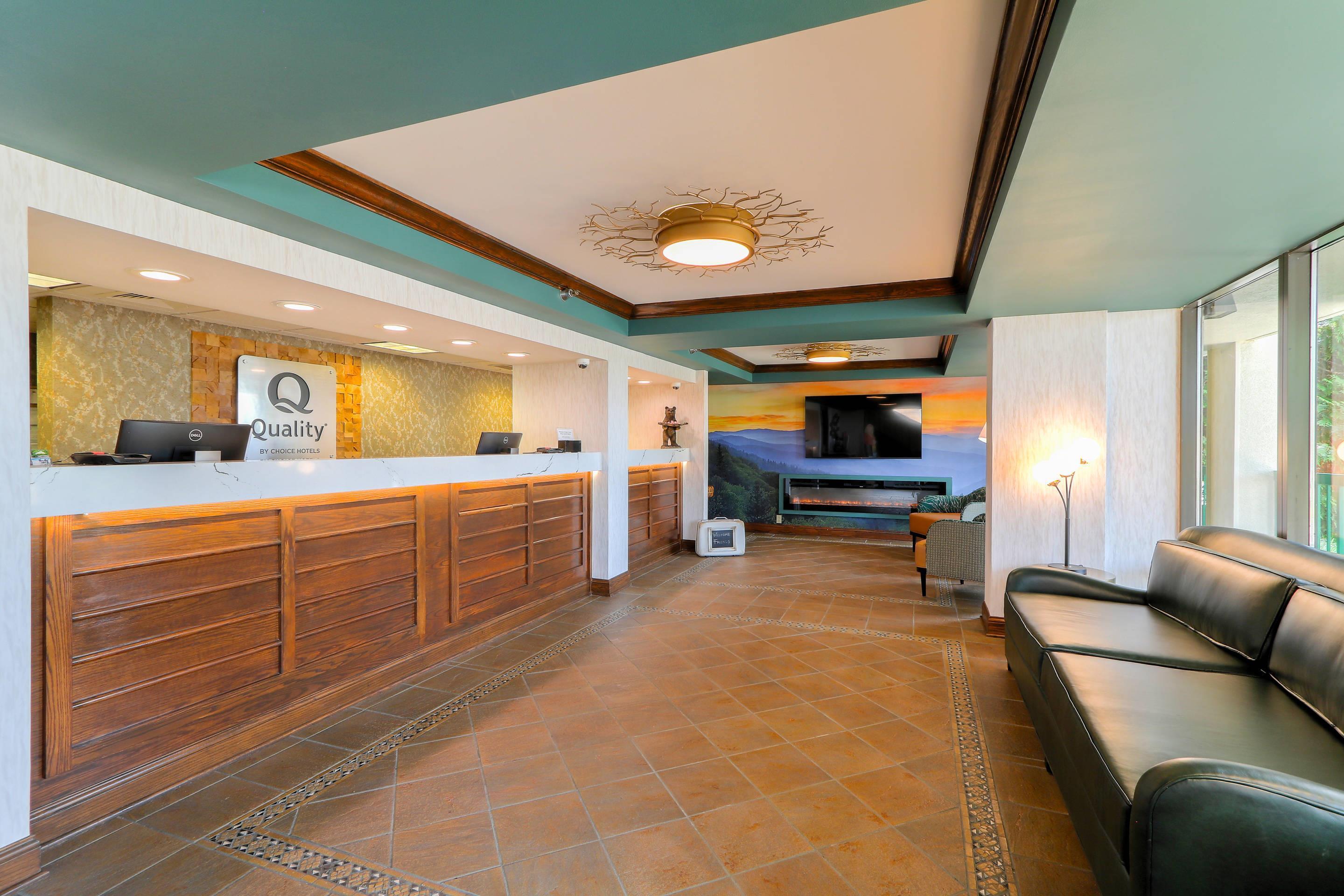 Hotel lobby | Quality Inn Near the Island Pigeon Forge