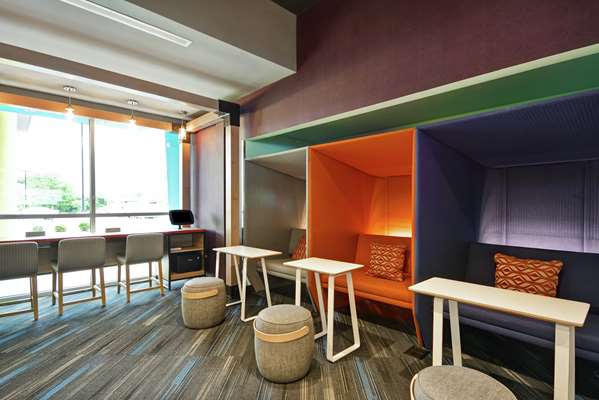 Conference Area - Tru by Hilton Hotel Chicopee