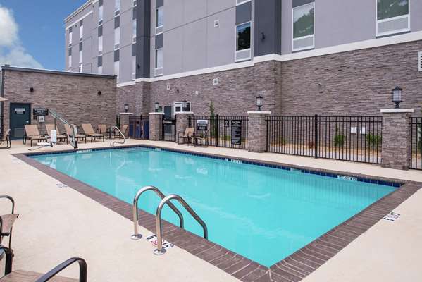 Pool - Hampton Inn Benson - I-95, Exit 79